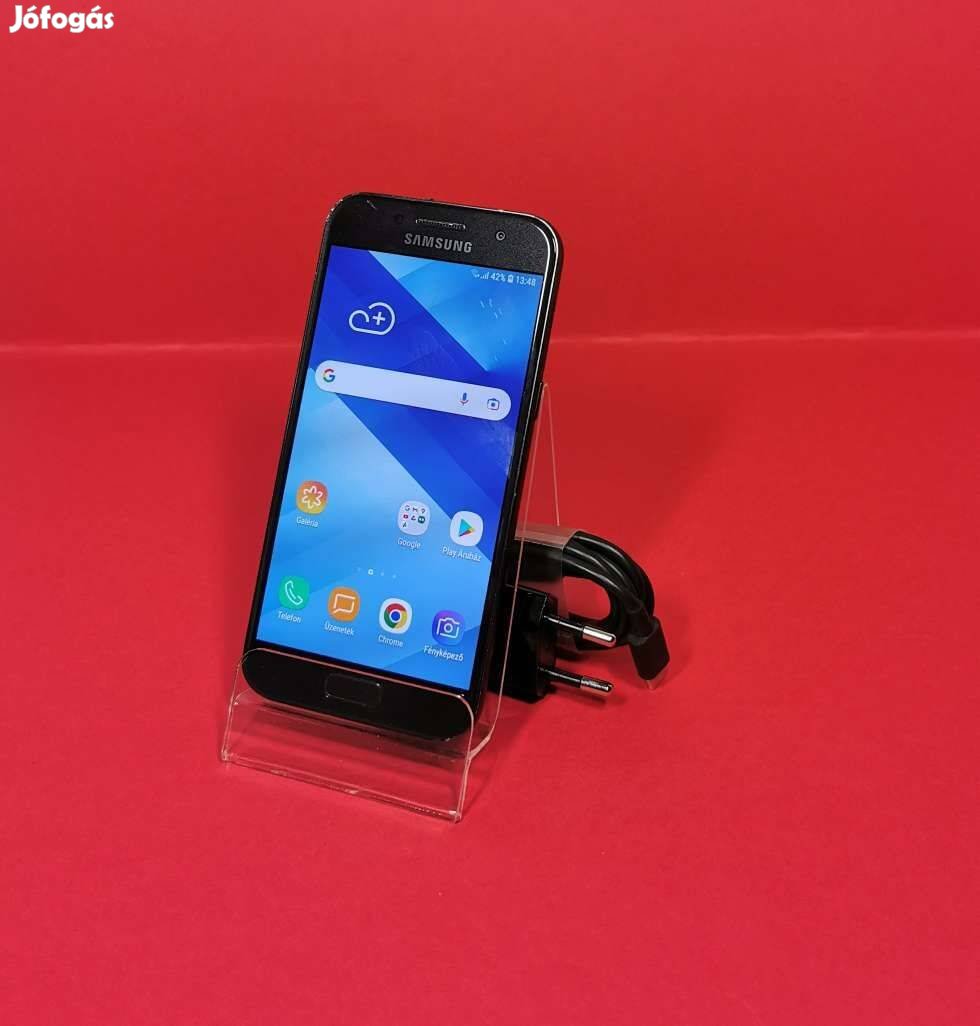 Samsung A3 2017 Fekete 16GB Fekete Kártyafüggetlen szép telefon eladó!