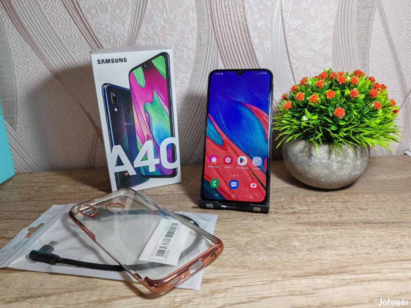 Samsung A40 4G 64GB 4GB ram kártyafüggetlen + dual simes okos készülék