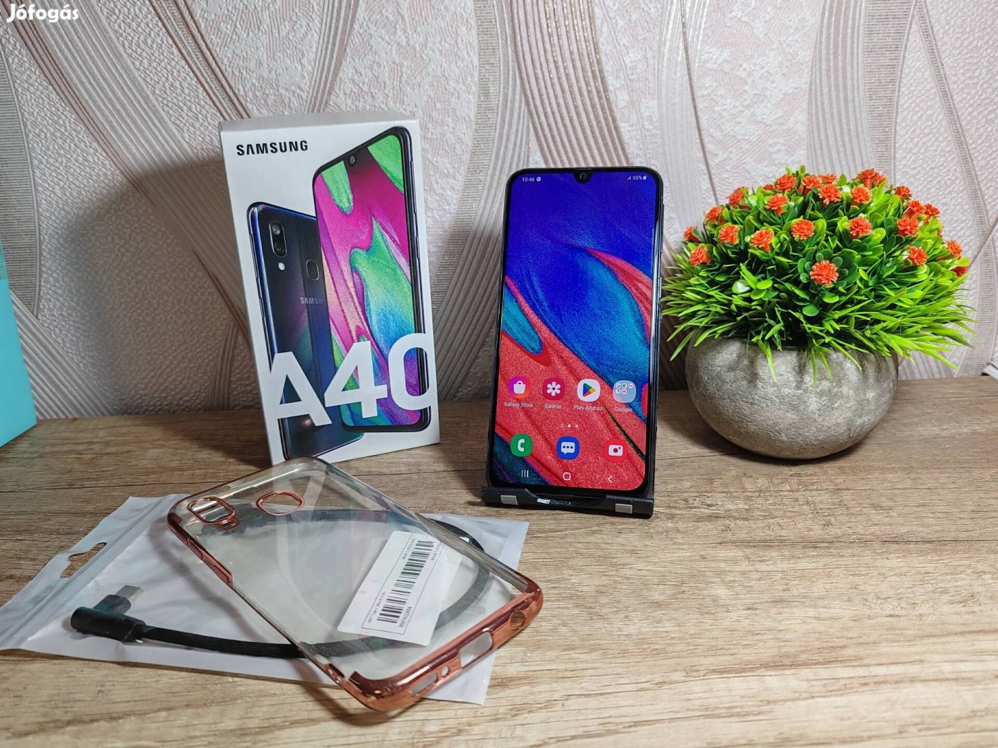 Samsung A40 4G 64GB 4GB ram kártyafüggetlen + dual simes okos készülék