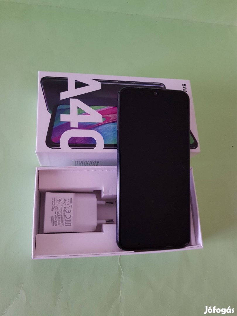 Samsung A40 64GB Fekete Kártyafüggetlen Dobozos mobiltelefon eladó!