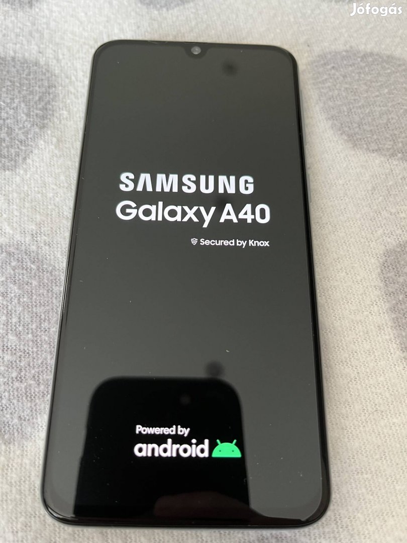 Samsung A40 fehér hátlappal eladó