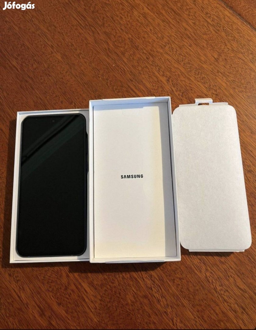 Samsung A55 5G Samsung Fit3 Okosóra 