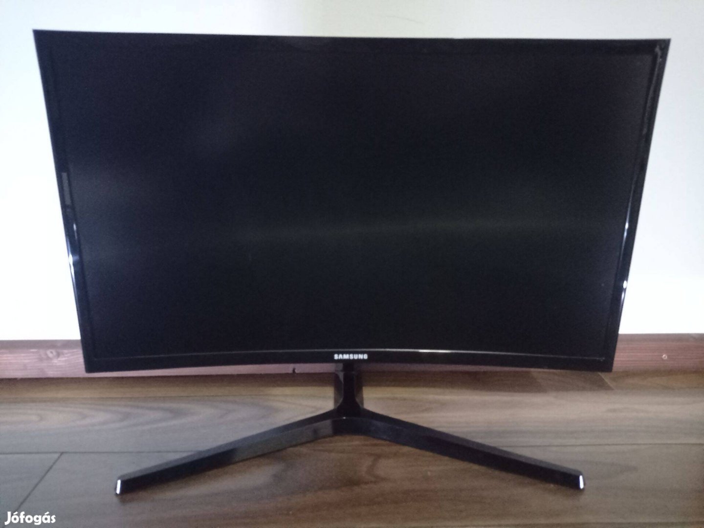 Samsung C24RG50Fzr ívelt monitor