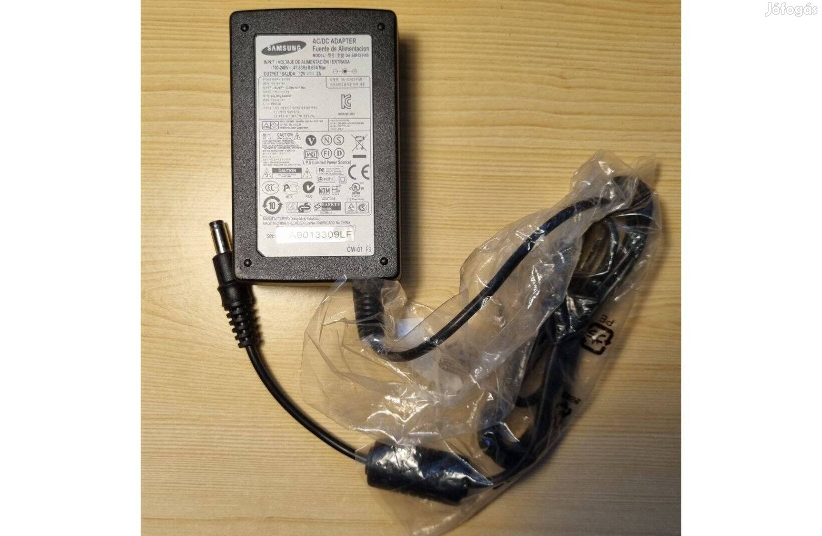 Samsung DA-24B12-FAB 12V 2A tápegység, adapter