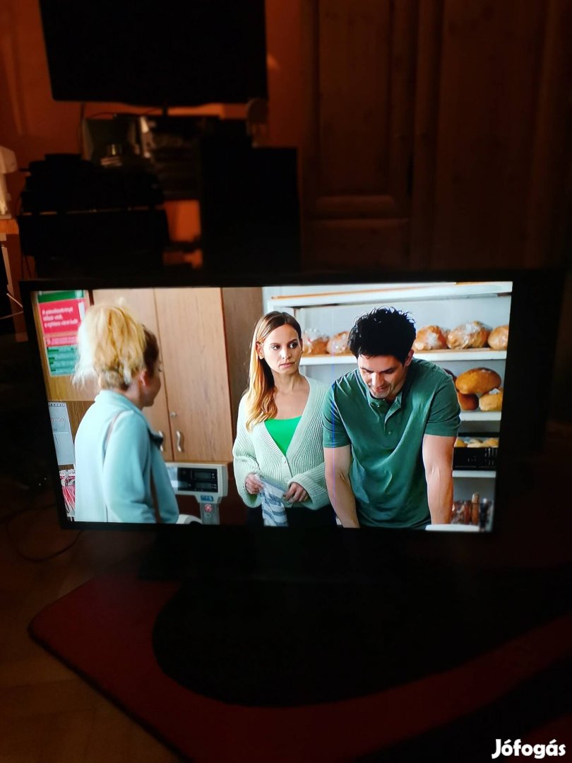 Samsung Full HD LED tv usb lejátszás 102 cm pixelcsík van rajta 