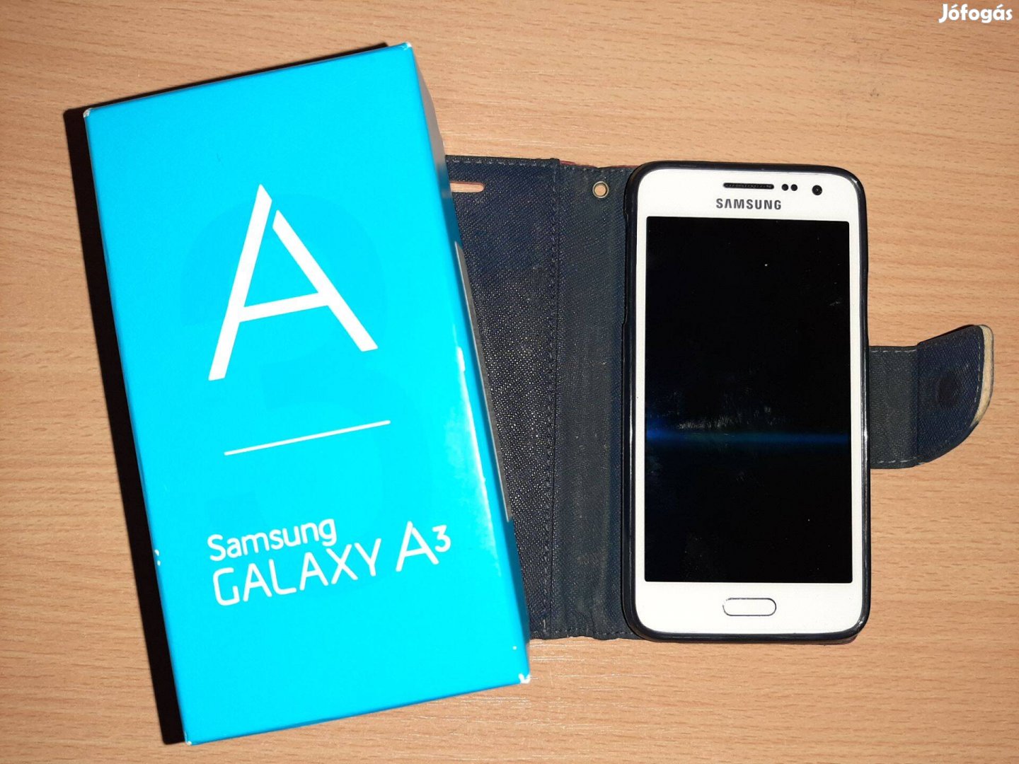 Samsung Galaxy A3 (SM-A300FD) dual SIM mobiltelefon