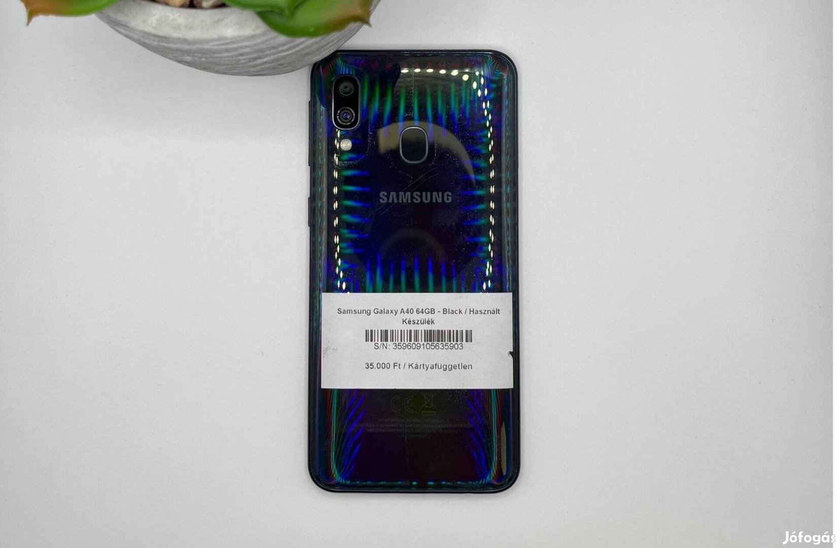Samsung Galaxy A40 64 GB - Kártyafüggetlen / Használt készülék