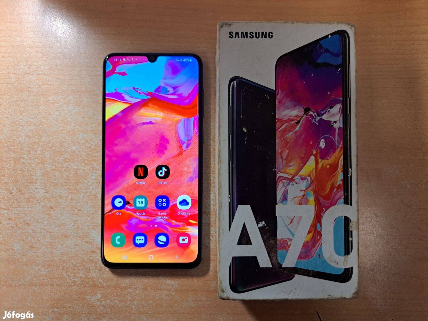 Samsung Galaxy A70 6/128GB Dual Független Fekete Garis !