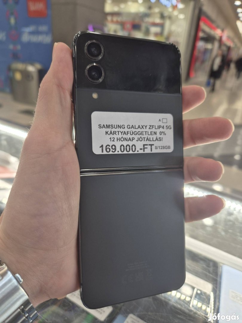 Samsung Galaxy Flip 4 