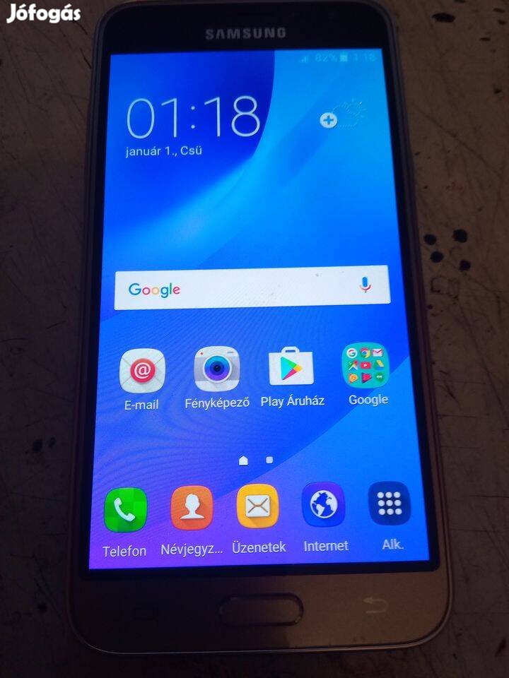 Samsung Galaxy J3-6 (2016) Yetteles okostelefon