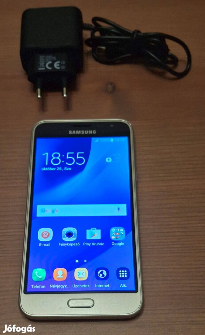Samsung Galaxy J3 2016 telefon