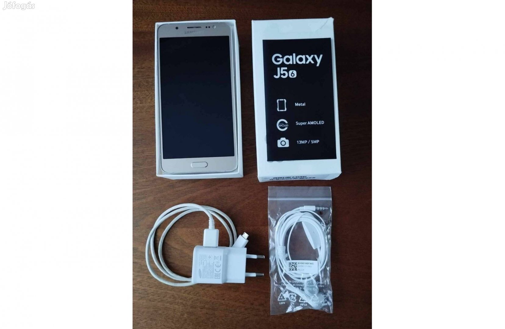 Samsung Galaxy J5 újszerű telefon
