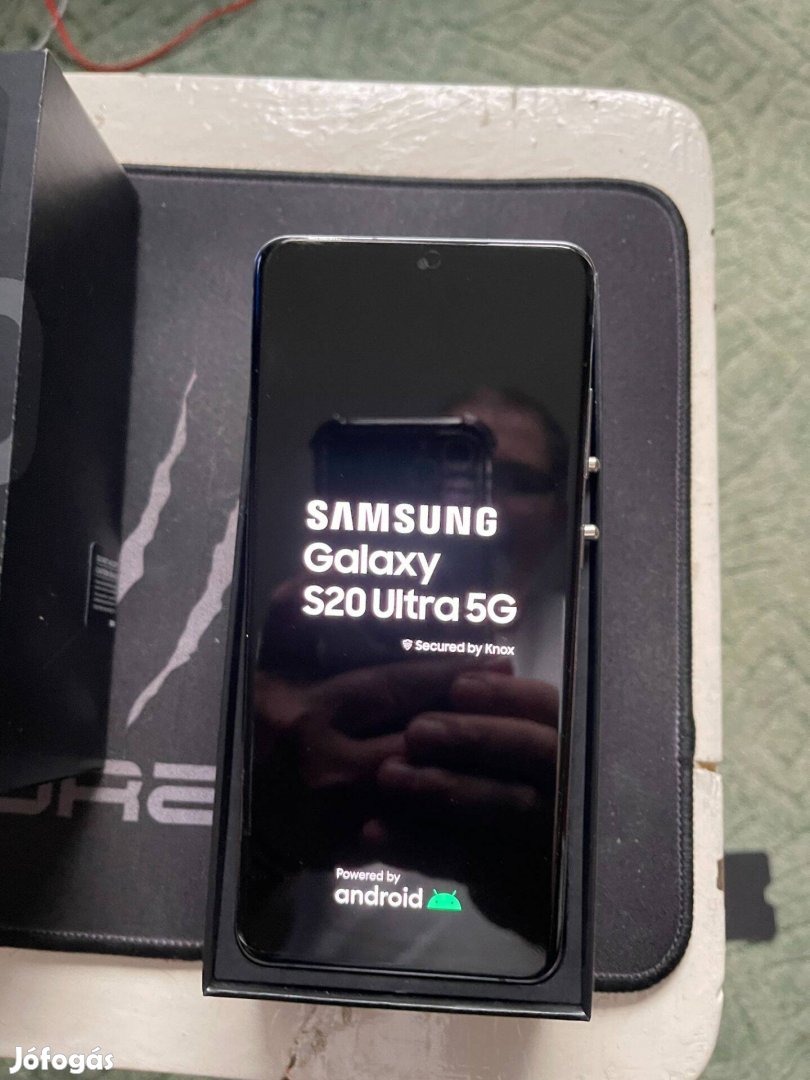 Samsung Galaxy S20 Ultra karcmentes, ajándék tokkal