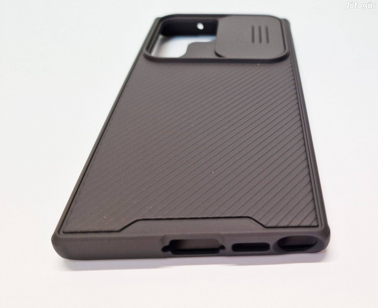 Samsung Galaxy S22 Ultra kameravédős Nillkin tok