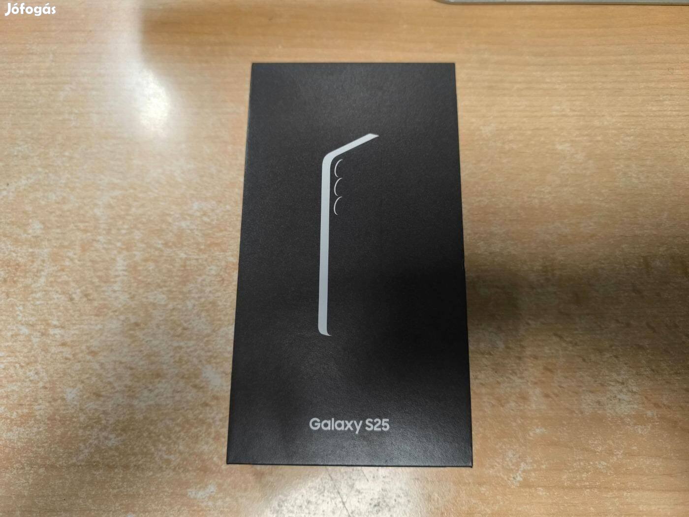 Samsung Galaxy S25 5G 12/256GB Dual Új 3 év Garanciával !