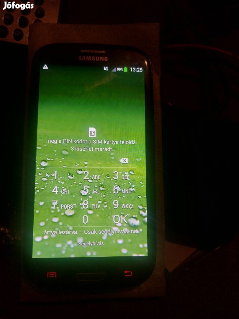 Samsung Galaxy S3 bordó színű 