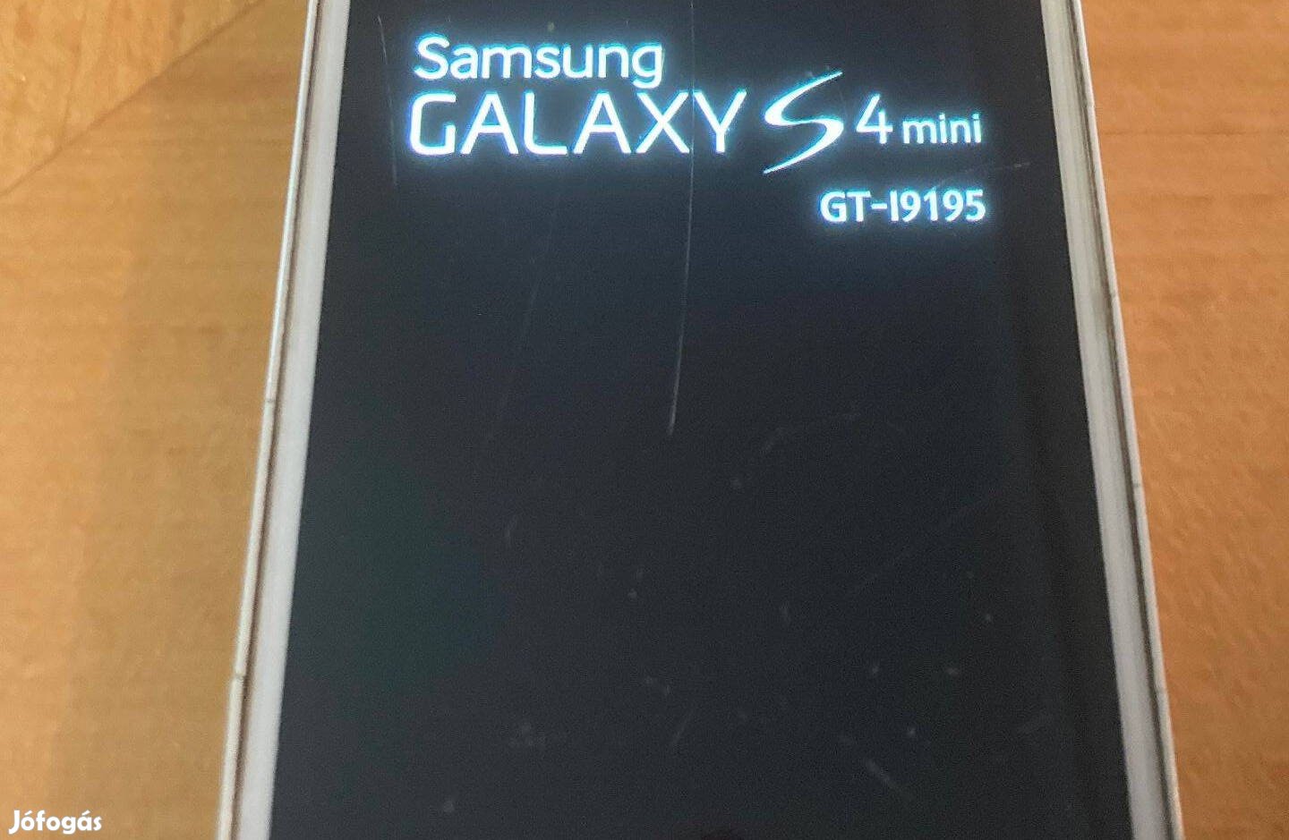 Samsung Galaxy S 4 mini GT-I9195 mobiltelefon