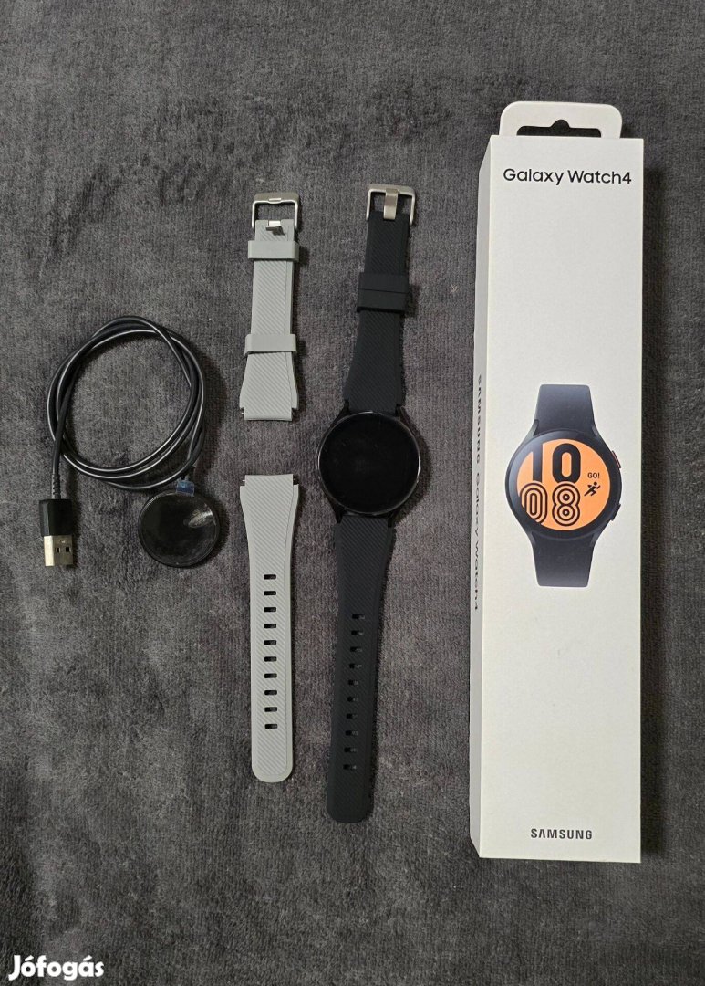 Samsung Galaxy Watch4 okosóra Fekete 44mm