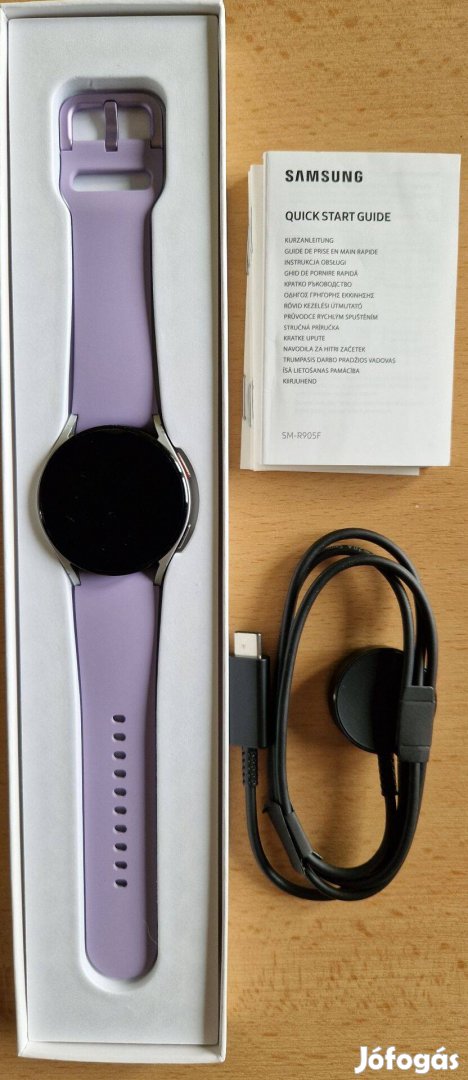 Samsung Galaxy Watch5 40mm Esim óra, Ezüst