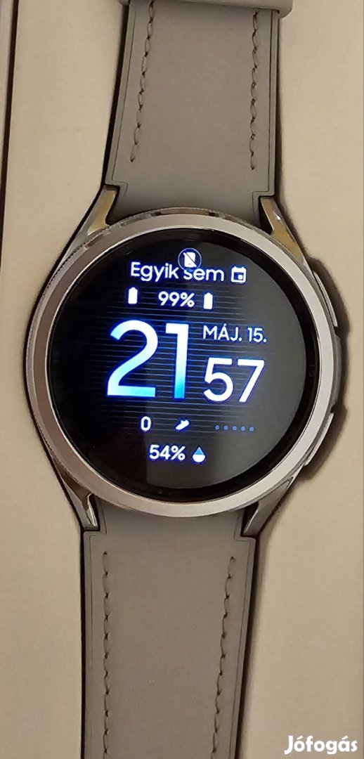 Samsung Galaxy Watch6 Classic ezüst 43mm. SM-R950