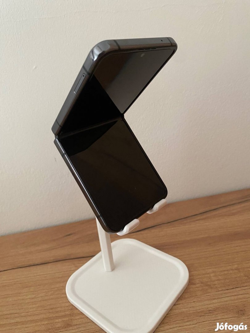 Samsung Galaxy Z Flip4