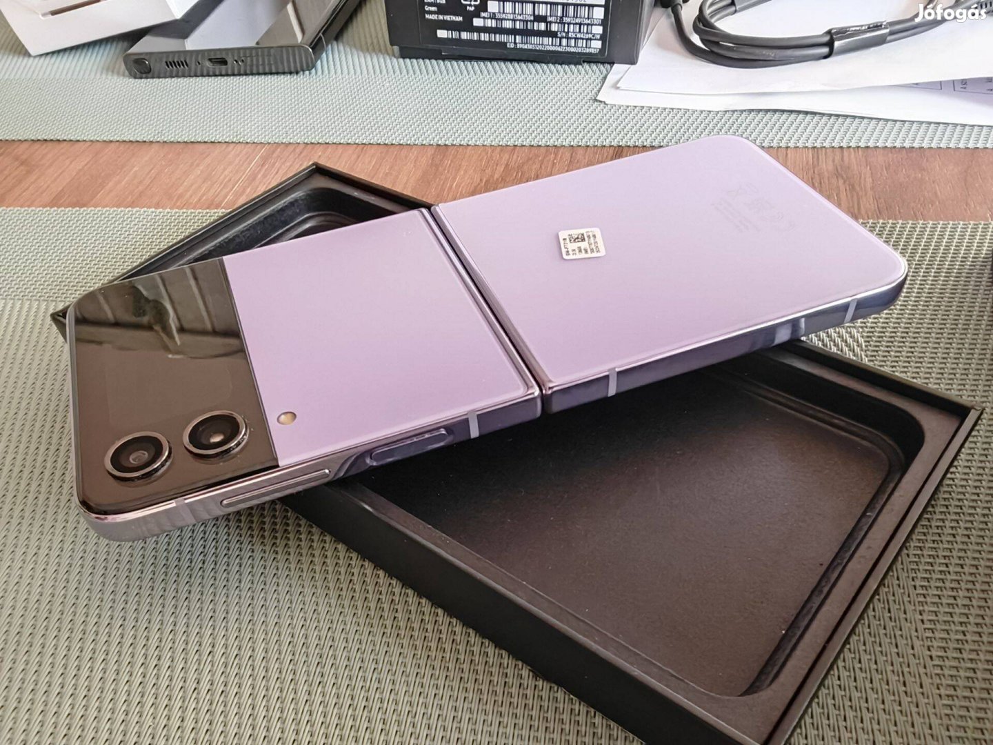 Samsung Galaxy Z Flip 4 Purple duos, megkímélt - Csere is lehet