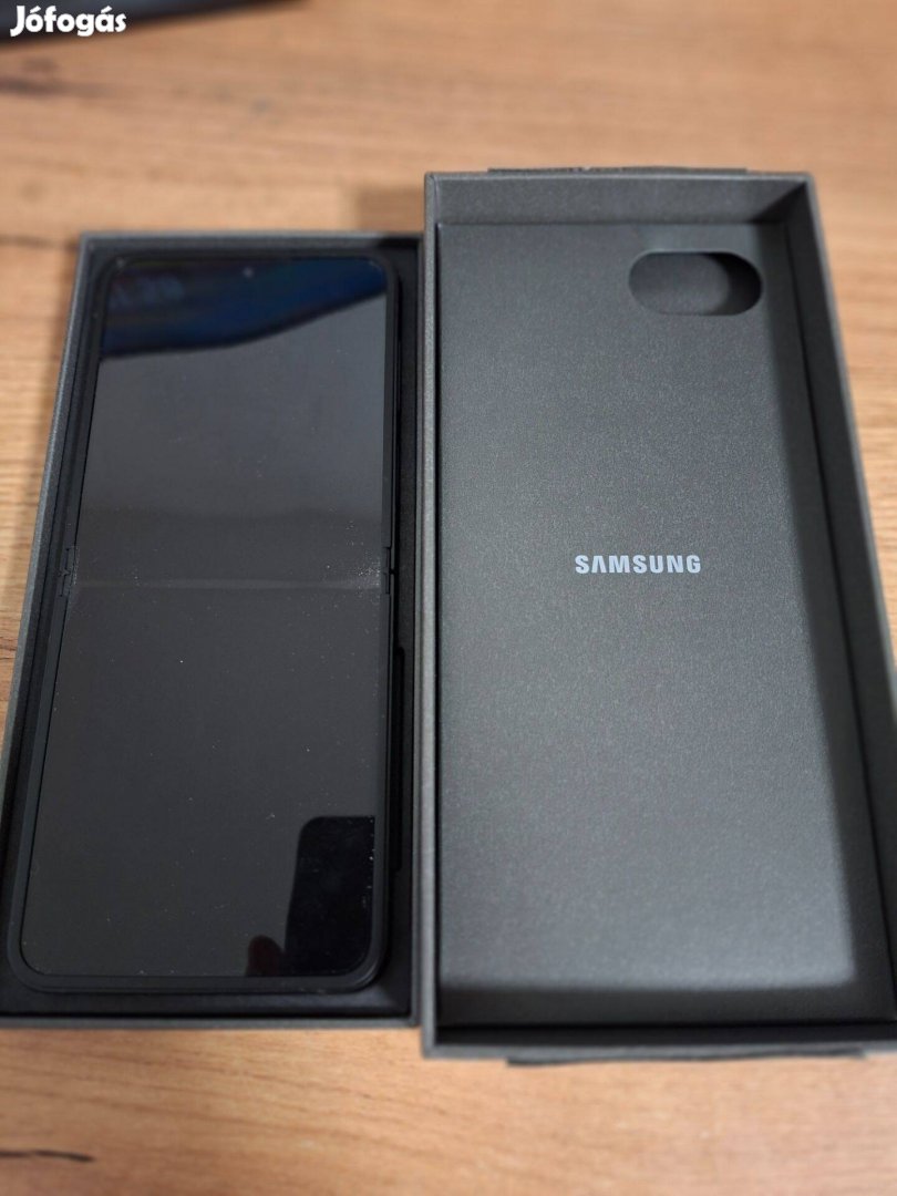 Samsung Galaxy Z Flip 7 FE 3 hónapos Hibátlan állapot!