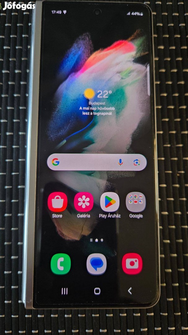 Samsung Galaxy Z Fold3 5G, 256GB, ezüst + 2 db gyári tok + garancia