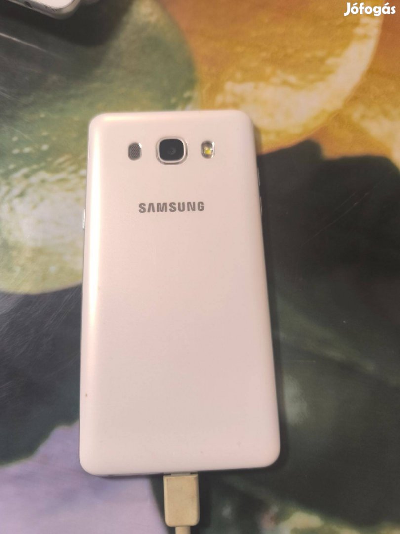 Samsung Galaxy j5 2016 es Samsung Galaxy j5 2017