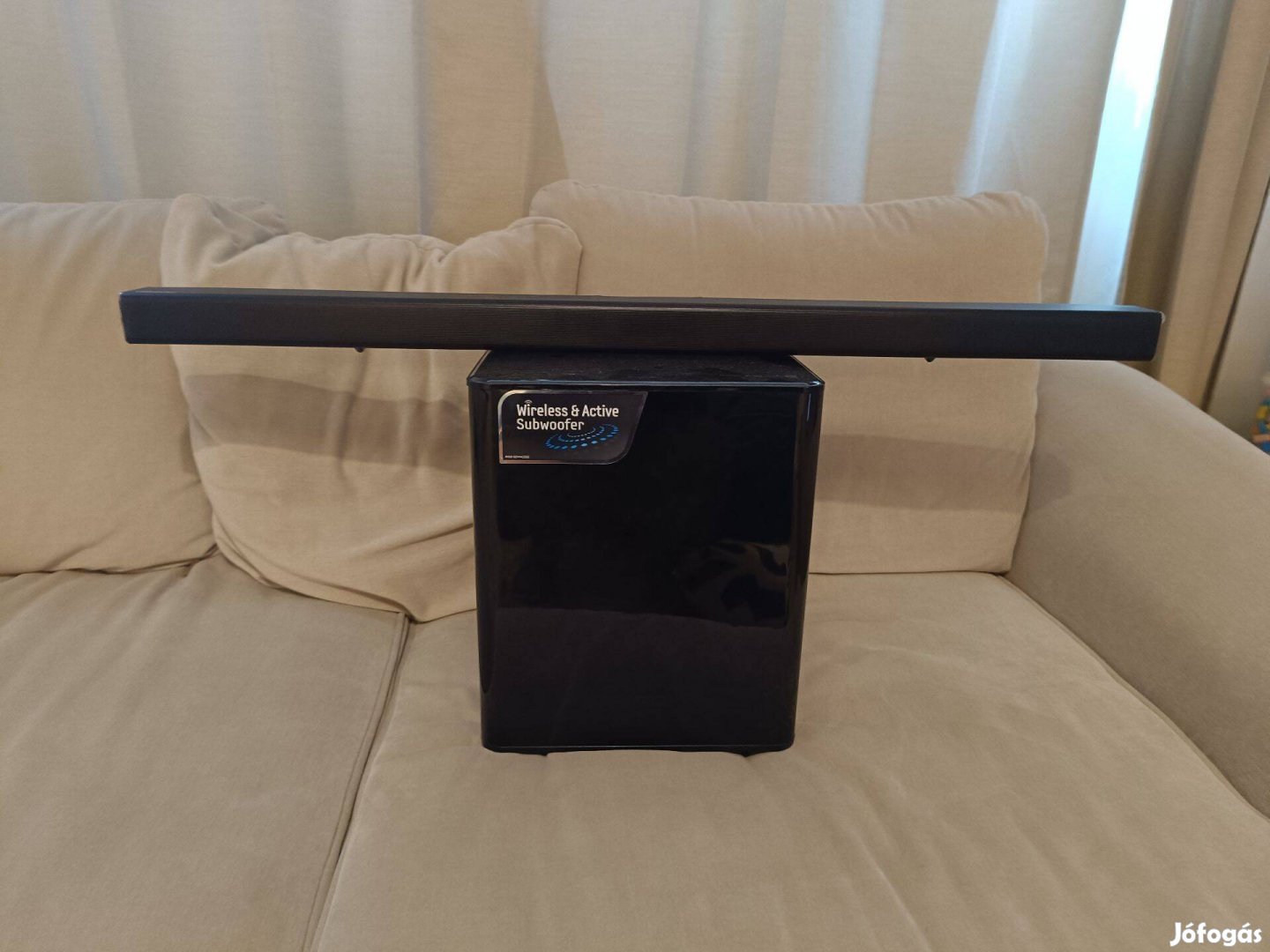 Samsung HW-F550 2.1 soundbar + sub eladó