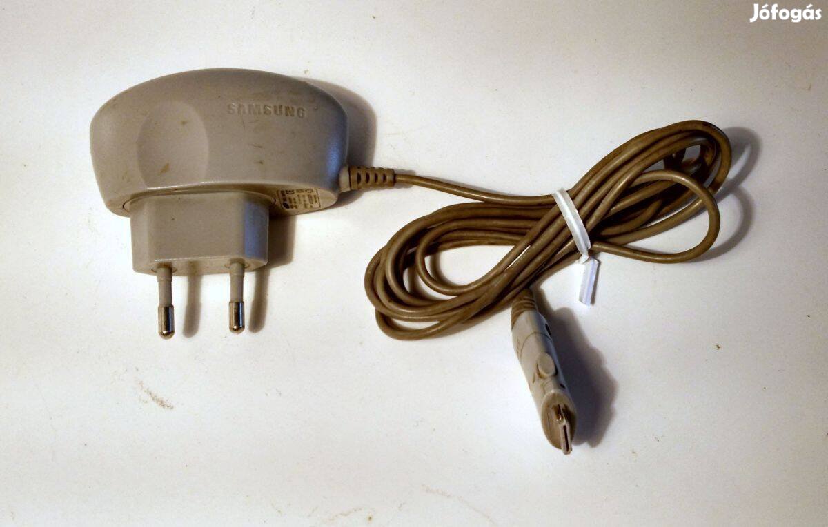 Samsung Hálózati Töltő (TAD137ESE) Ver.1 (5V 700mA) tesztelve