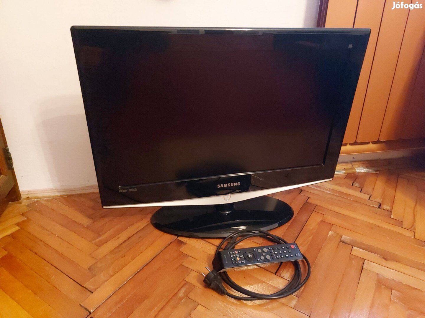 Samsung LE26R72B LCD TV eladó