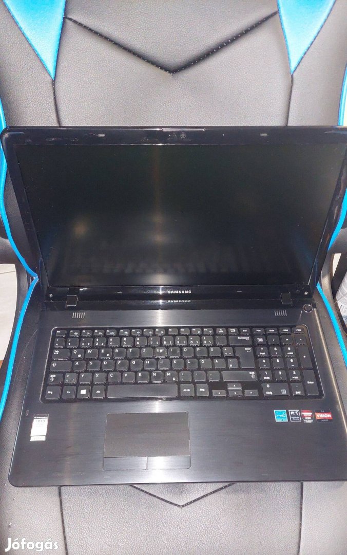 Samsung NP355E7C - komplett laptop alkatrésznek vagy javításra!