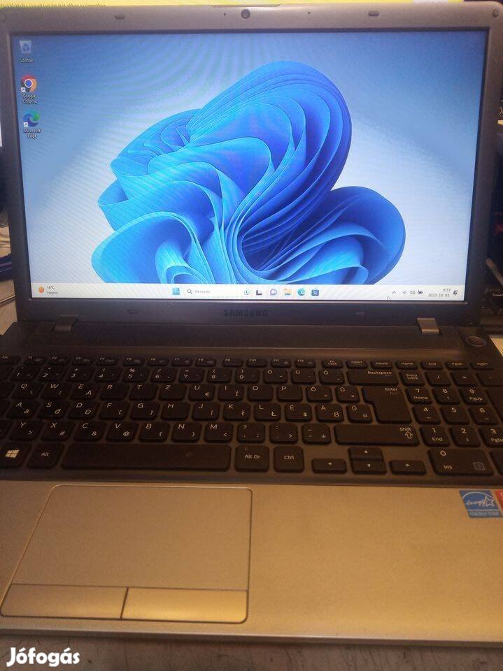 Samsung NP355V négymagos gyors és erős laptop (2)