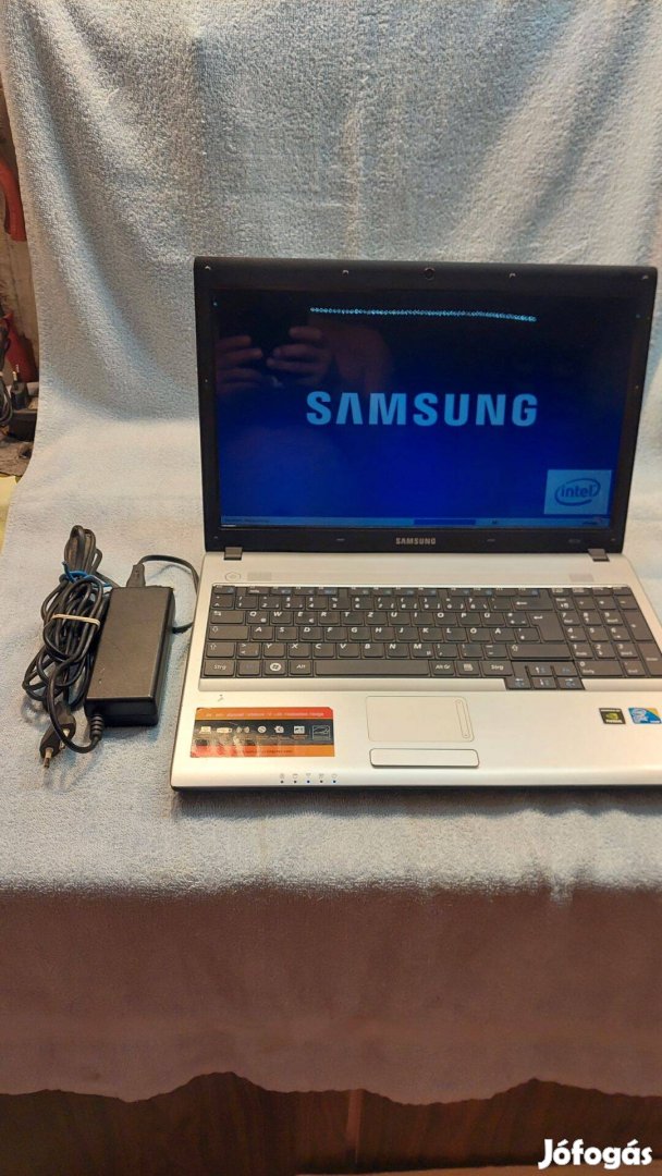 Samsung NP-R519-JS02 Notebook(laptop)