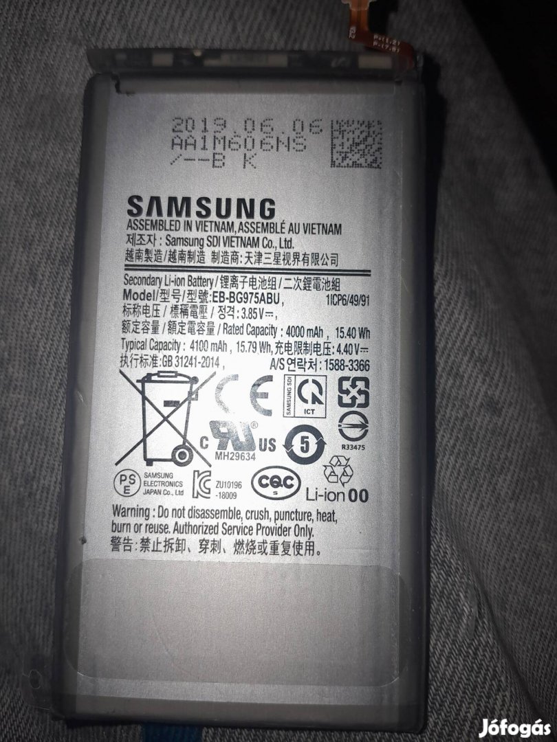 Samsung S10.plus akkumlator újszerű 