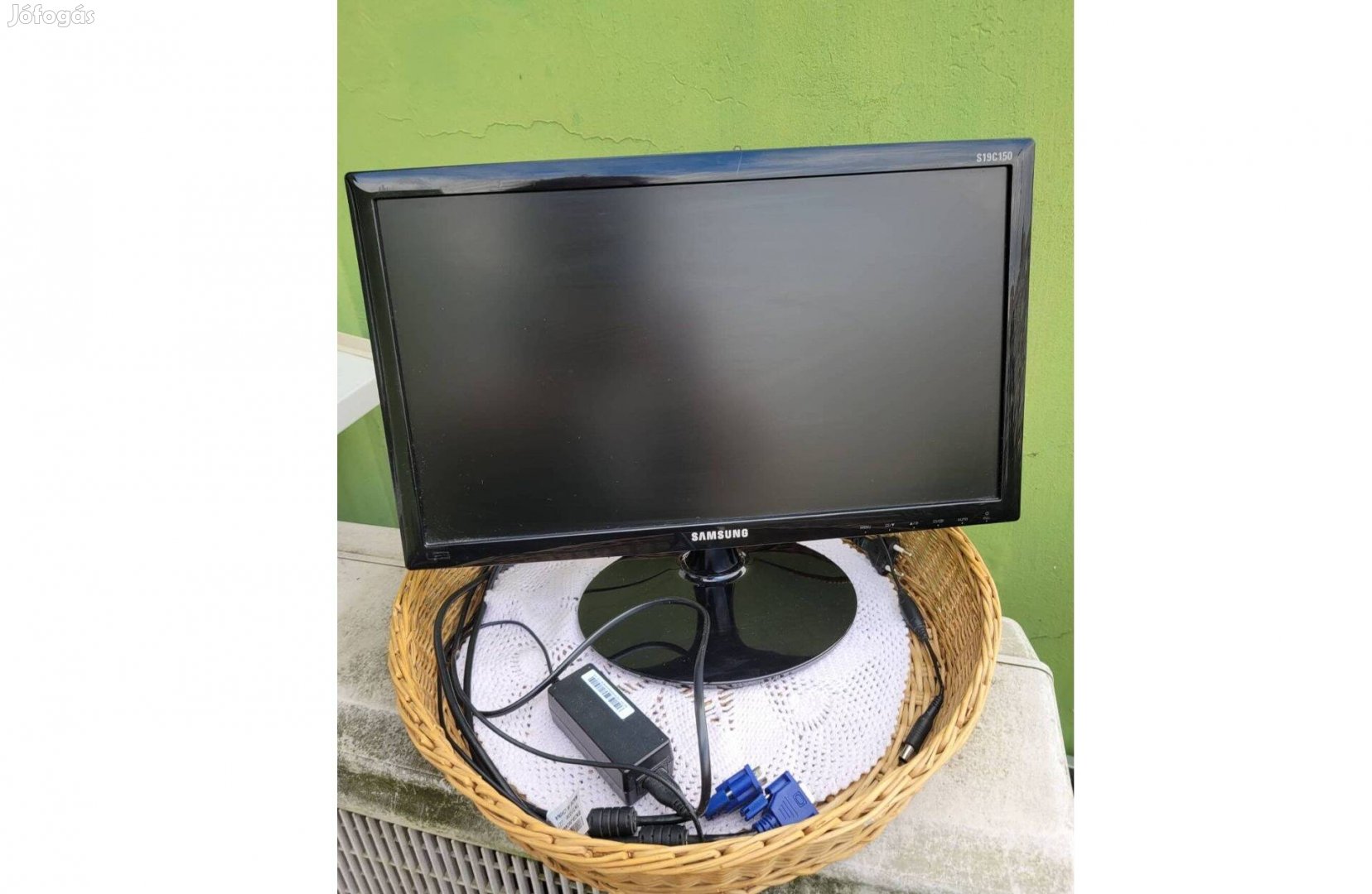 Samsung S19C150 19" energiatakarékos LED monitor