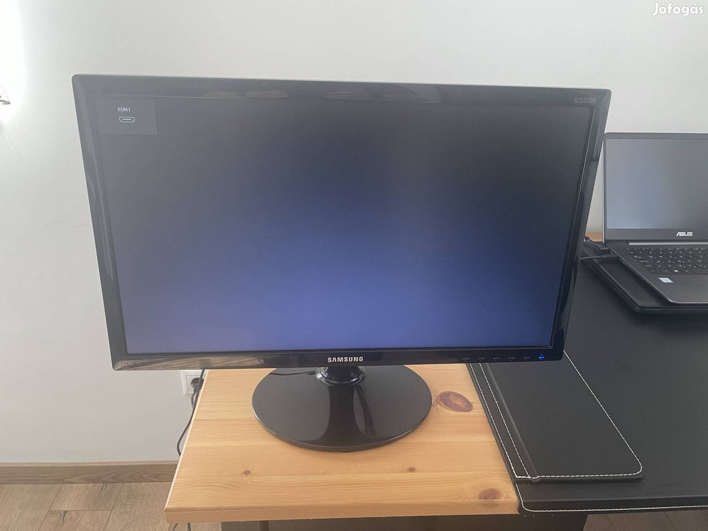 Samsung S22D3000HY LED monitor 22"