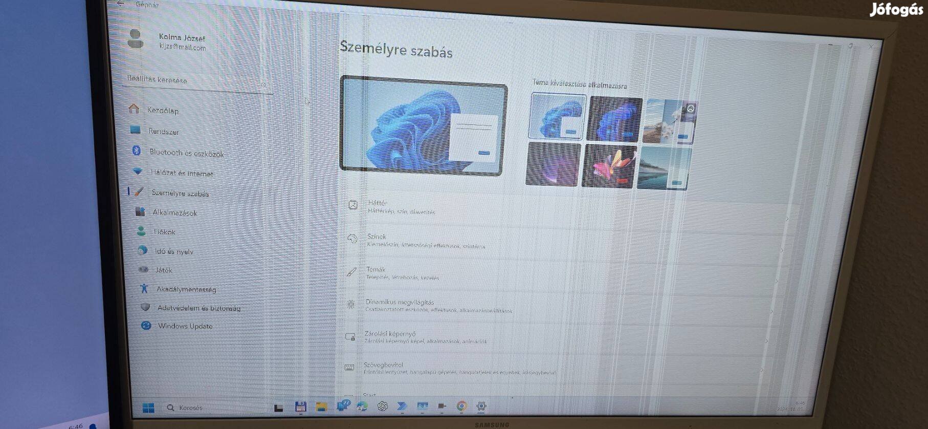 Samsung S32F351FU 32" monitor - csíkos