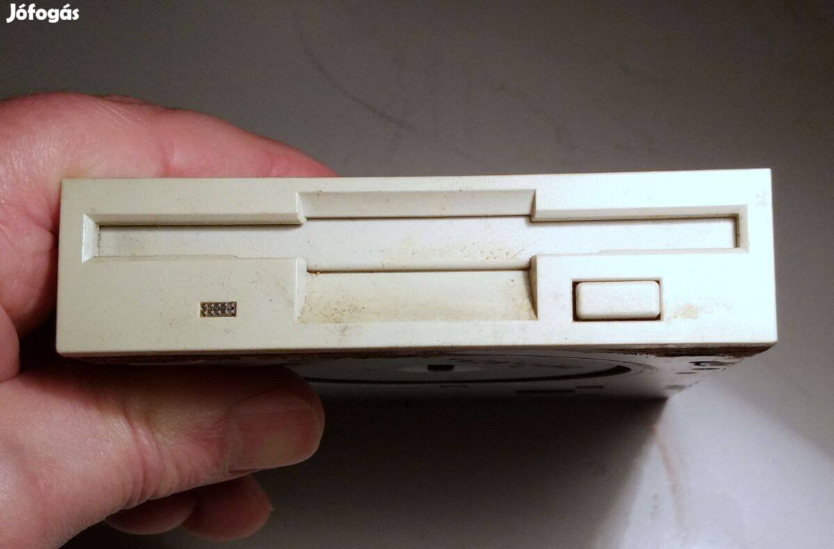 Samsung SFD-321B Floppy Drive (teszteletlen)