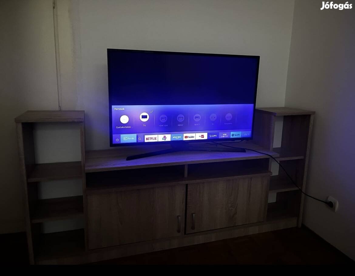 Samsung Smart Tv szekrénnyel