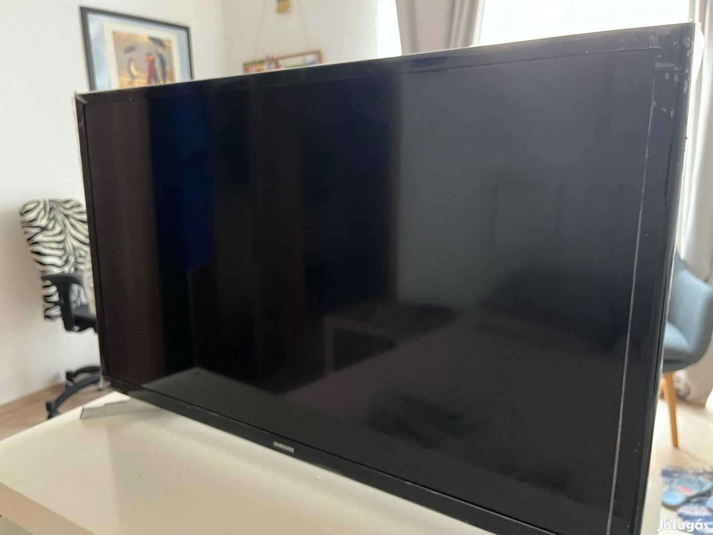 Samsung TV 32 inch model UE32J4500AW