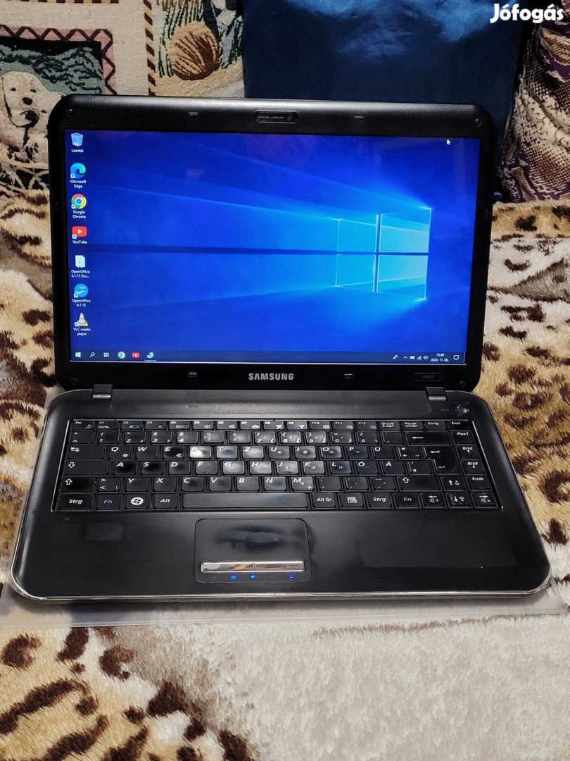 Samsung X420 /14" HD, Intel SU4100, 320GB, 4GB, jó akku, új töltő