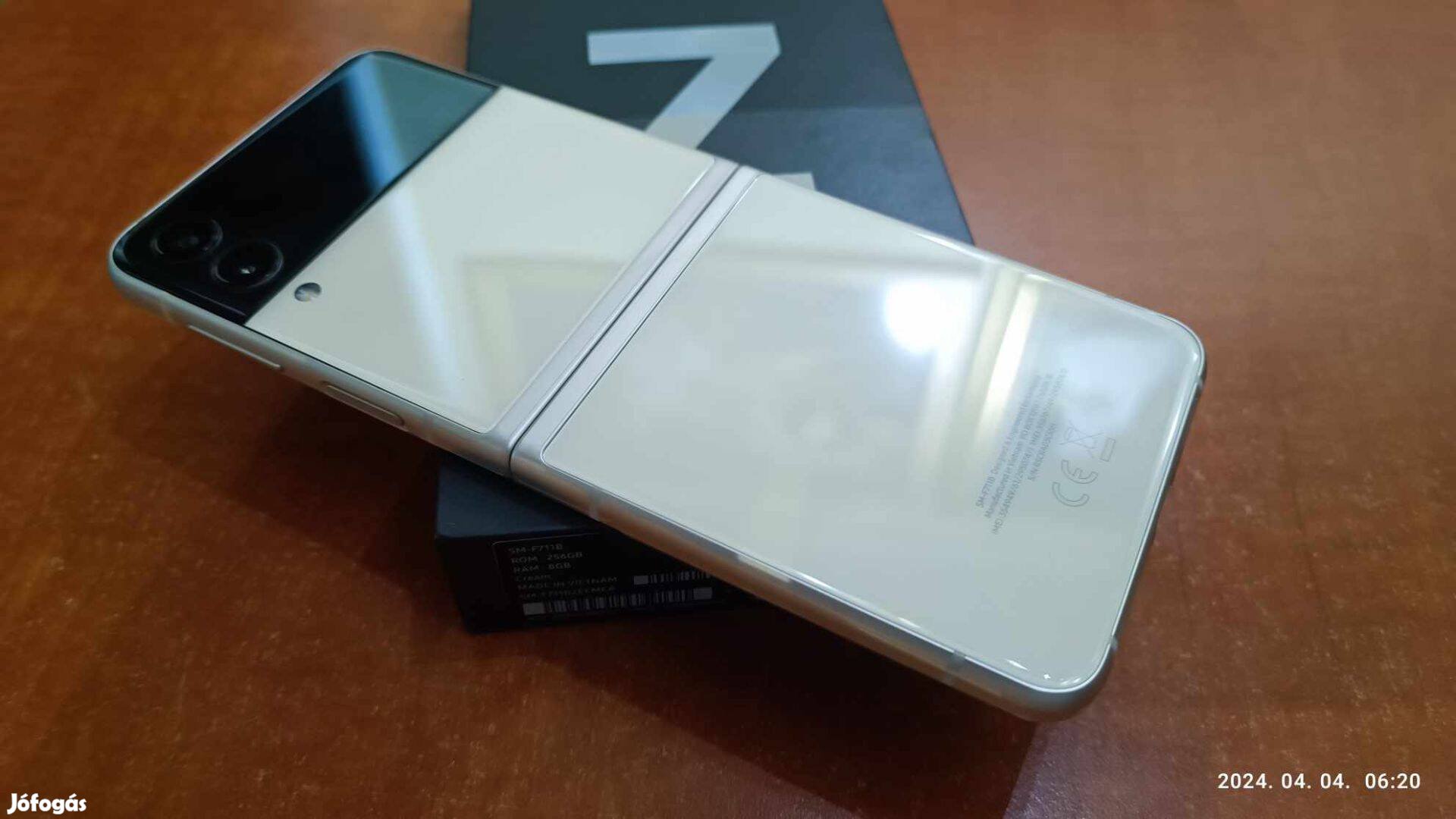 Samsung Z-Flip 3 8/256 Gbyte telefon eladó