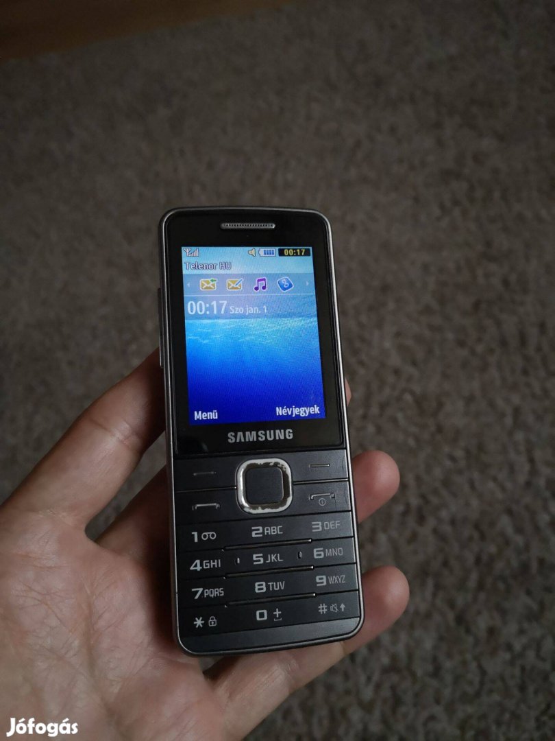 Samsung gt-s5610 #1074