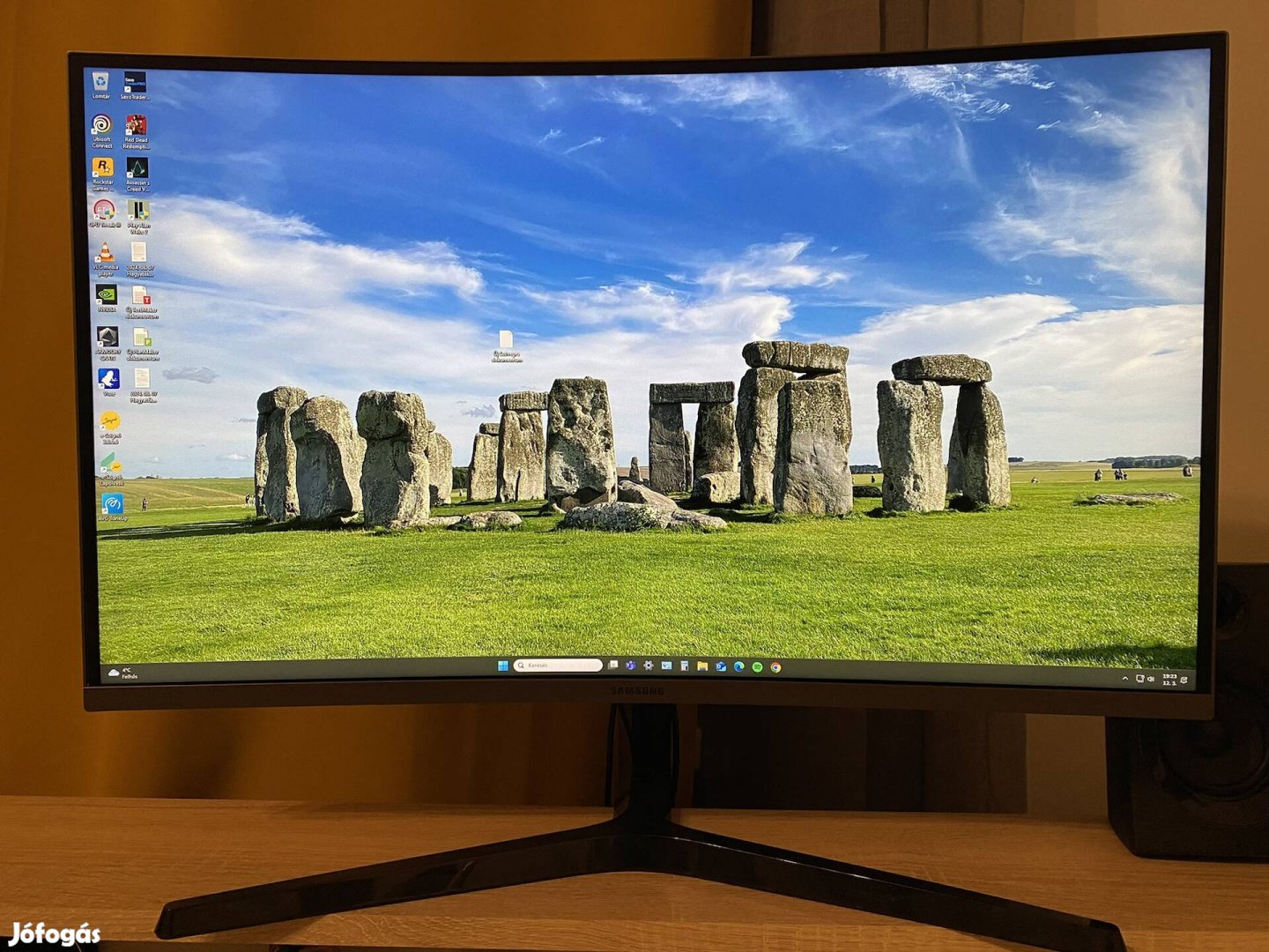 Samsung monitor 27" hajlított kijelző