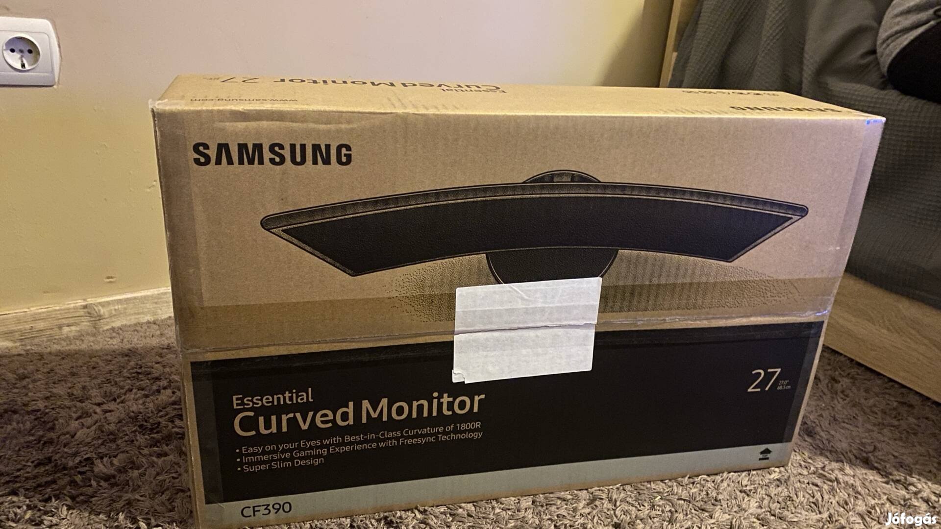 Samsung monitor FHD, Hajlított