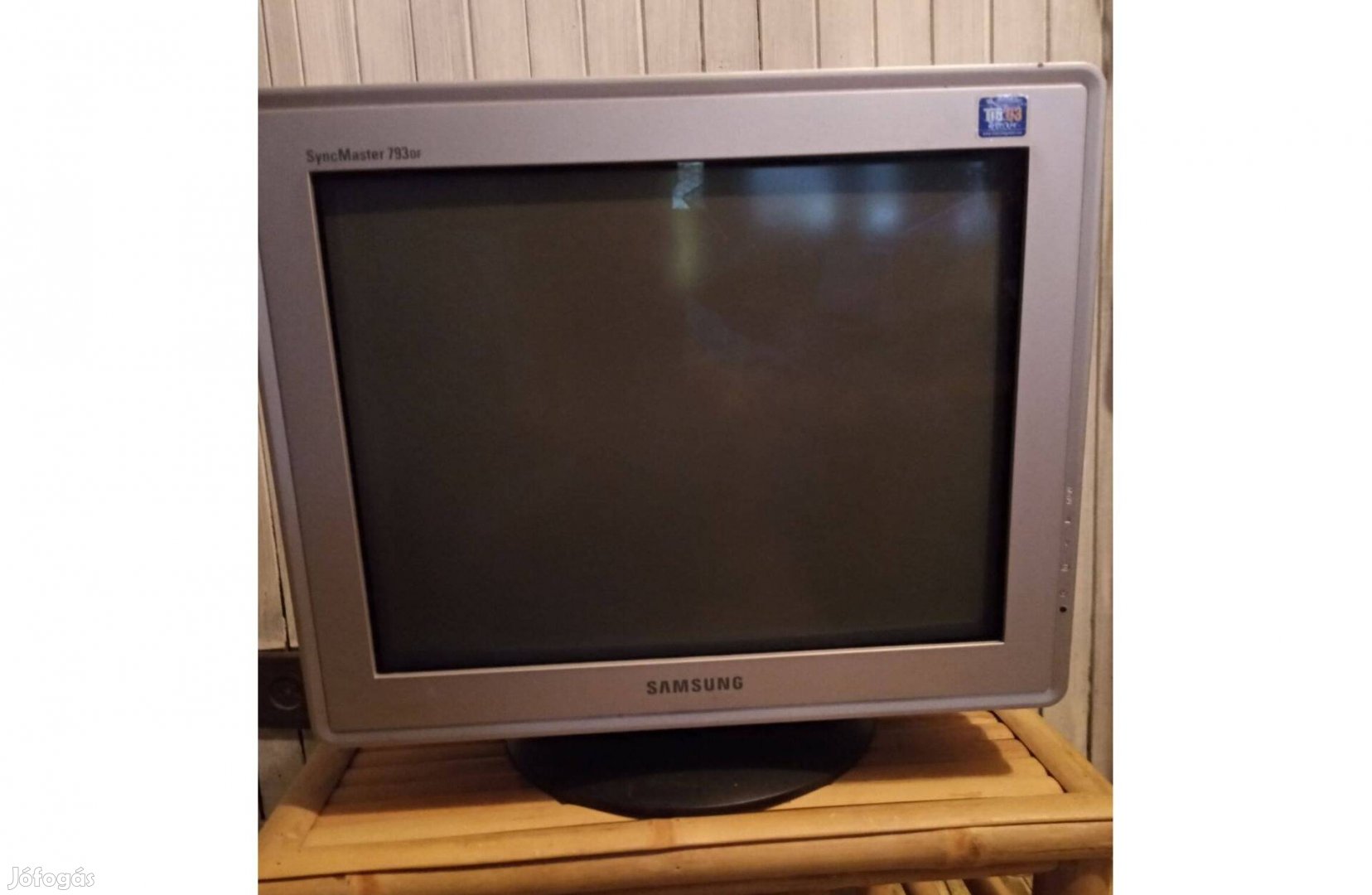 Samsung monitor + hangszórók