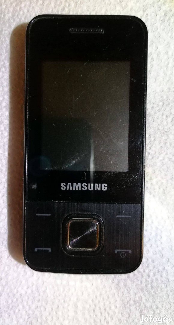 Samsung nyomógombos telefon