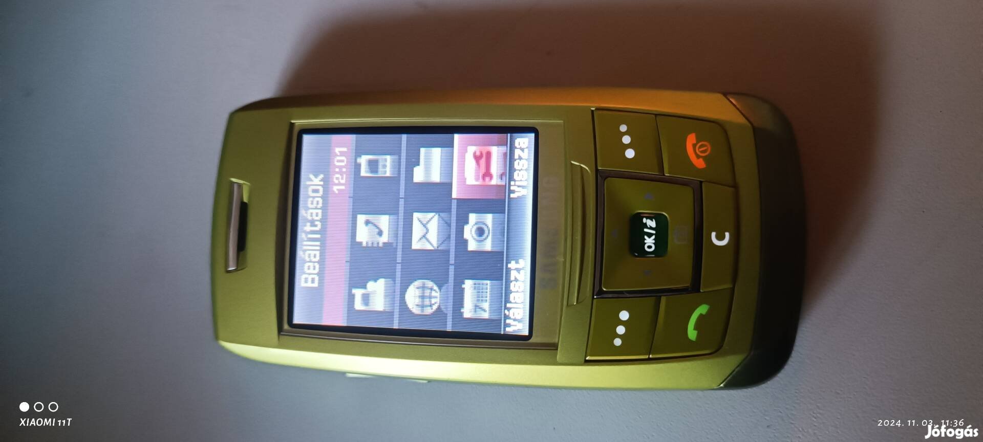 Samsung sgh e250 ez tényleg mint az új. Yettel. Posta 